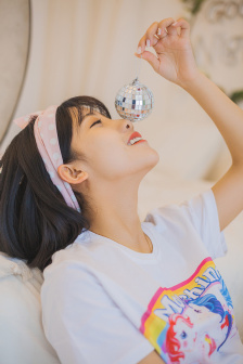 日本 乱 亲 伦 视频